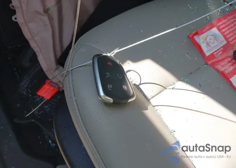 2022 Cadillac Xt4 Fwd Luxury из США, поврежденный, VIN 1GYAZAR4XNF142005